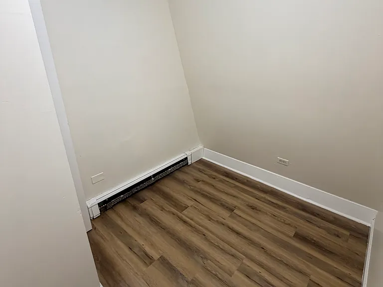 64 N 13th St #3 — Photo 6