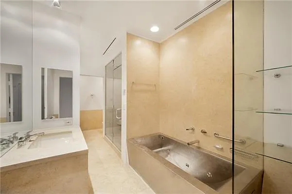 Sold by Leslie J. Garfield | media 8
