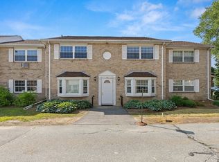70-70B Washington Park Dr #7, Andover, MA 01810