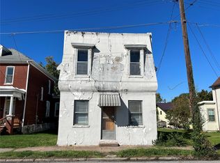 825 S Illinois St, Belleville, IL 62220