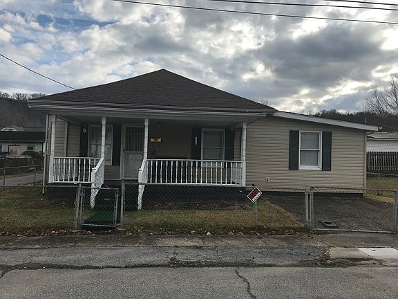 2nd image of 1108 Boyd St