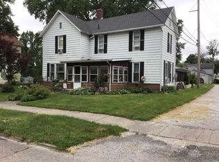214 S Market St, Winamac, IN 46996