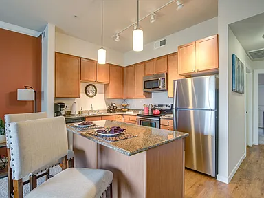 Lake Vista Apartments