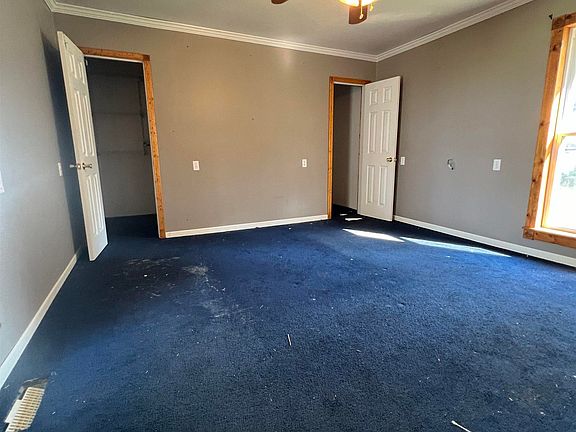 4th image of 145 Mechanics St E