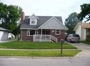 1915 Fairfield St, Lincoln, NE 68521