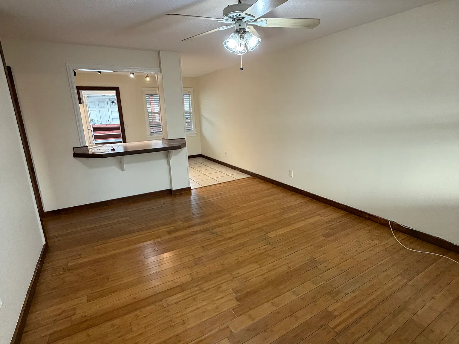 2 bed, 750 sqft, $2,800 — Photo 3