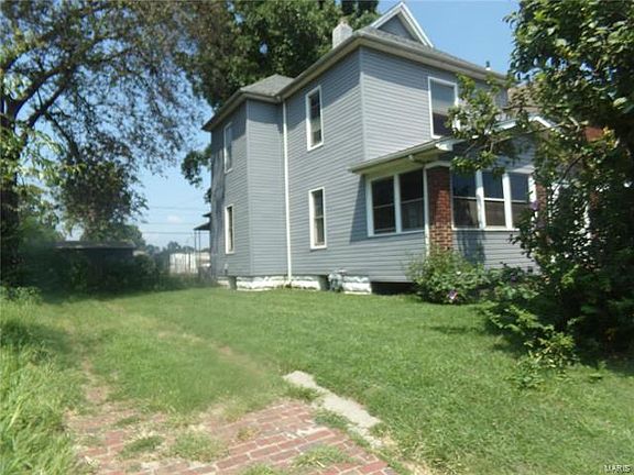 2nd image of 2261 Lee Ave