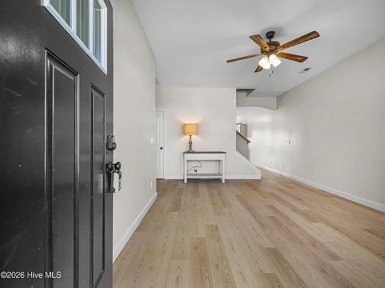 308 Winstead Loop — Photo 8