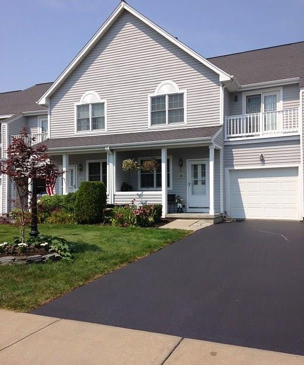 1st image of 26 Cliffside Dr