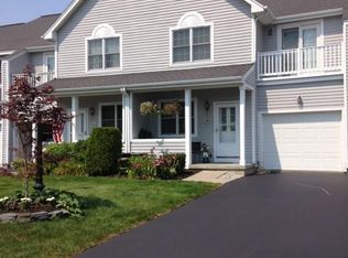 26 Cliffside Dr, Saratoga Springs, NY 12866