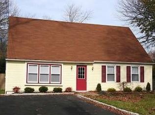 1325 Sycamore Ave, Croydon, PA 19021