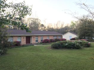 306 Pine Forest Dr, Wetumpka, AL 36093