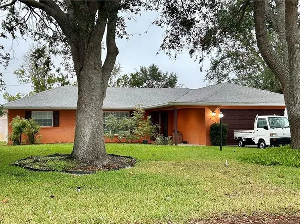 5608 2nd Avenue Dr NW, Bradenton, FL 34209