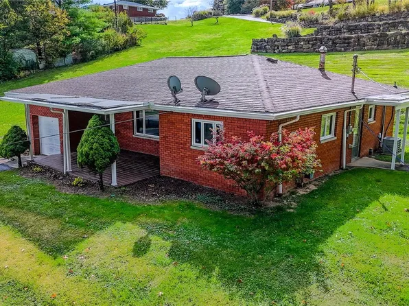 15 Pennsylvania Ave, California, PA 15419