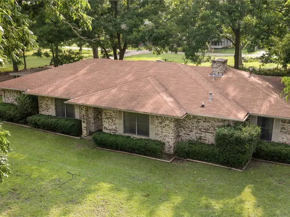 209 N Harrison St, Roxton, TX 75477
