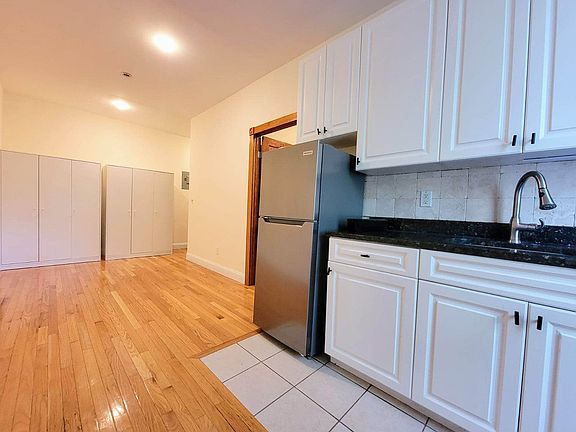 2nd image of 439 W 43rd St #2G