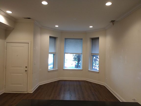 2nd image of 3538 N Fremont St APT 1
