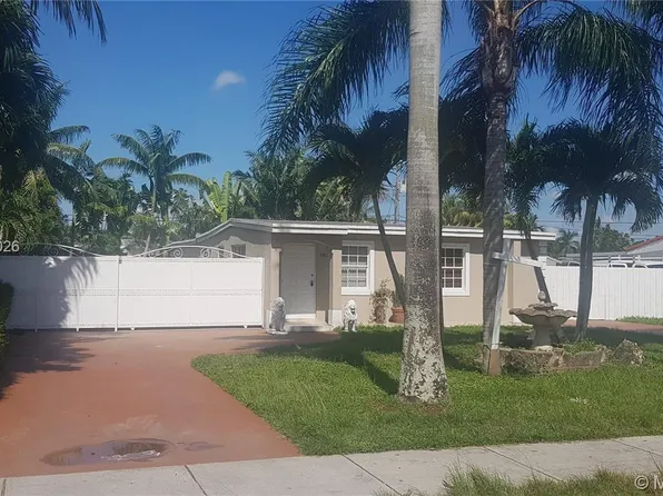 9841 SW 48th St, Miami, FL 33165