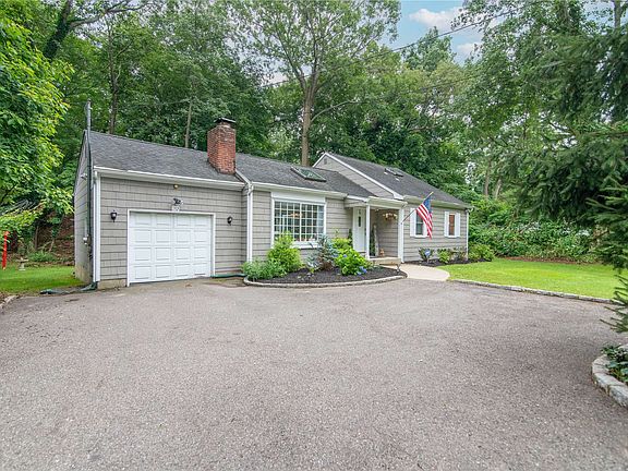 3rd image of 152 Christian Ave