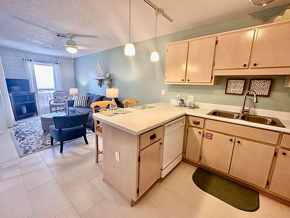 4th image of 7468 Sunset Harbor Dr APT 212