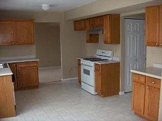 4th image of 120 Tay River Dr