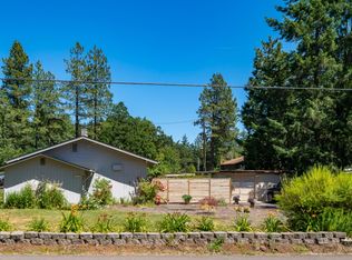 88497 Ellmaker Rd, Veneta, OR 97487
