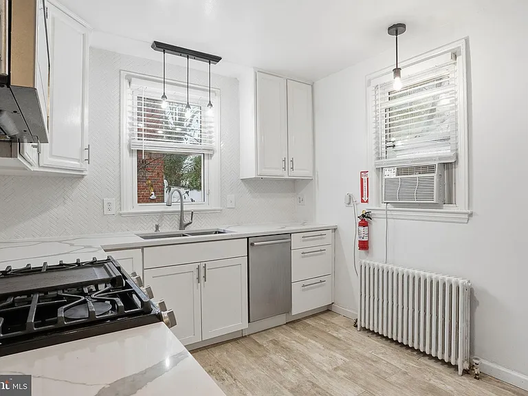 742 Congress St SE — Photo 6