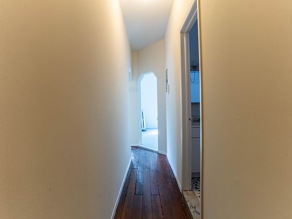 5th image of 71 Underhill Ave APT 4