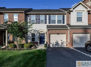 39 Ventana Ct, Hamilton, NJ 08619