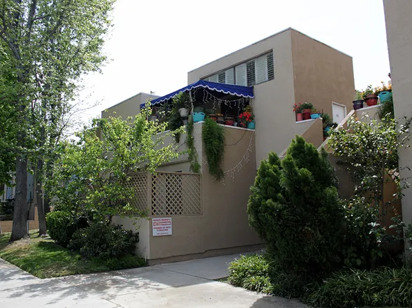 Kling Apartments