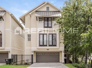 2210 Radcliffe St, Houston, TX 77007