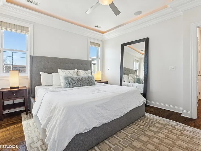 1215 W Barry Ave #3 — Photo 28