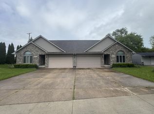 33523 Roselawn St, Chesterfield, MI 48047