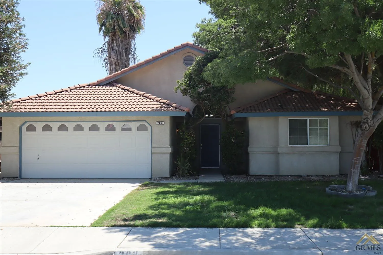262 Peters Ct photo 1