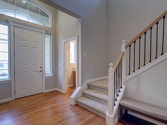 3rd image of 9873 187th Ct NE