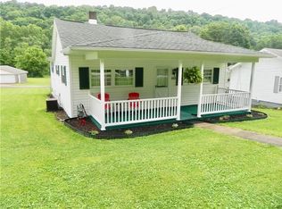 152 Cross Creek Rd, Avella, PA 15312