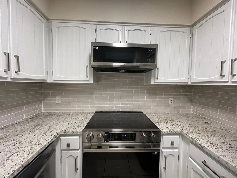 2916 Kathleen Ln — Photo 11