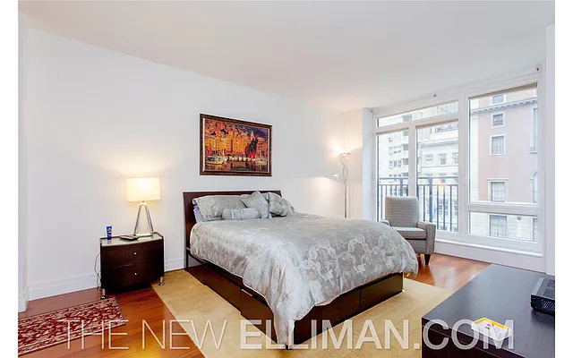 Rented by Douglas Elliman | media 26