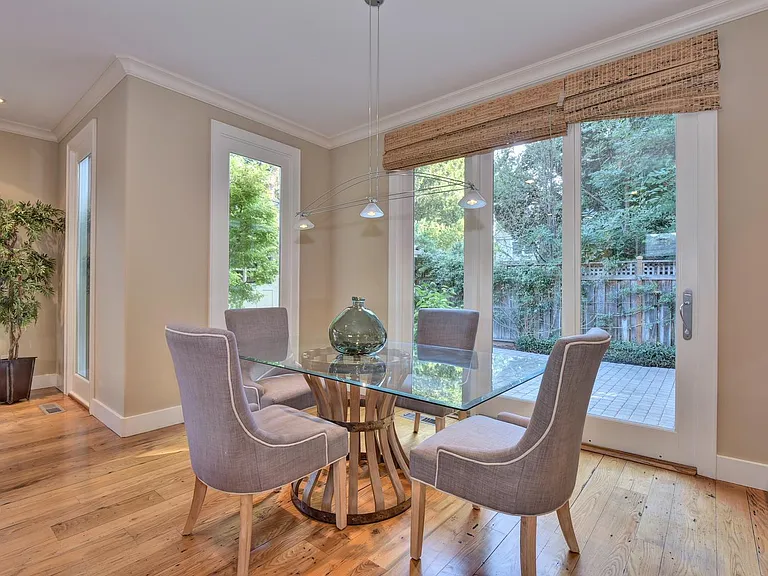 1190 Willow Glen Way — Photo 19