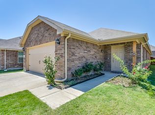 5604 Thunder Bay Dr, Fort Worth, TX 76119
