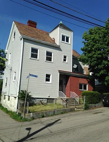 4 Dewitt St #1 — Photo 1