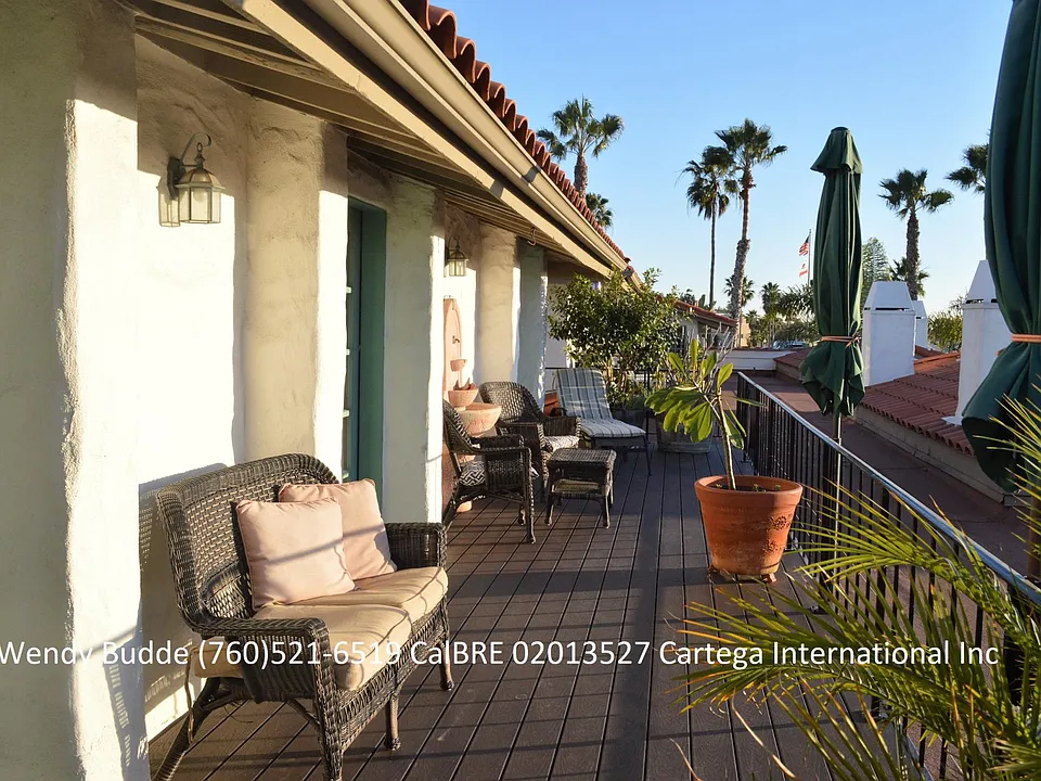 Private back deck 