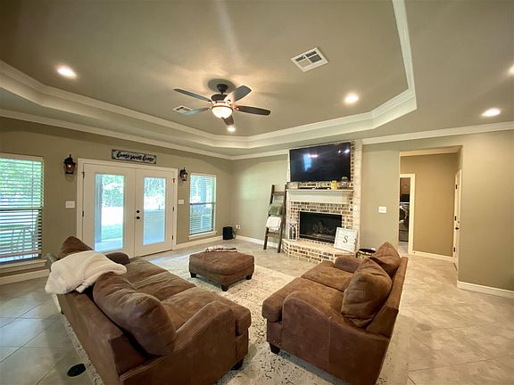 3rd image of 4620 Thacker Dr