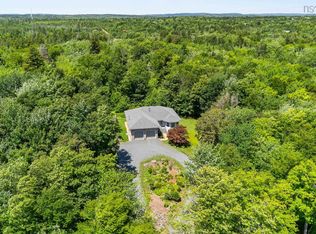 21 Cedarcrest Dr, Hammonds Plains, NS B4B1T3
