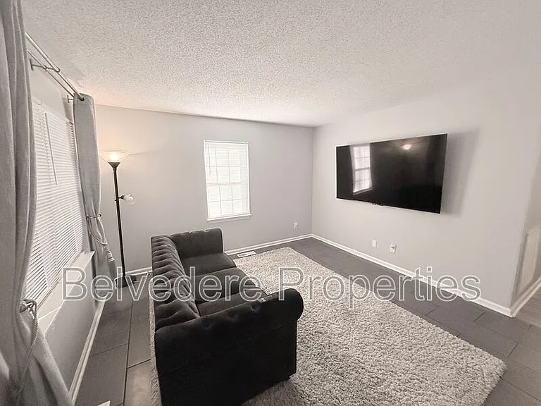 415 N Dudley St — Photo 7