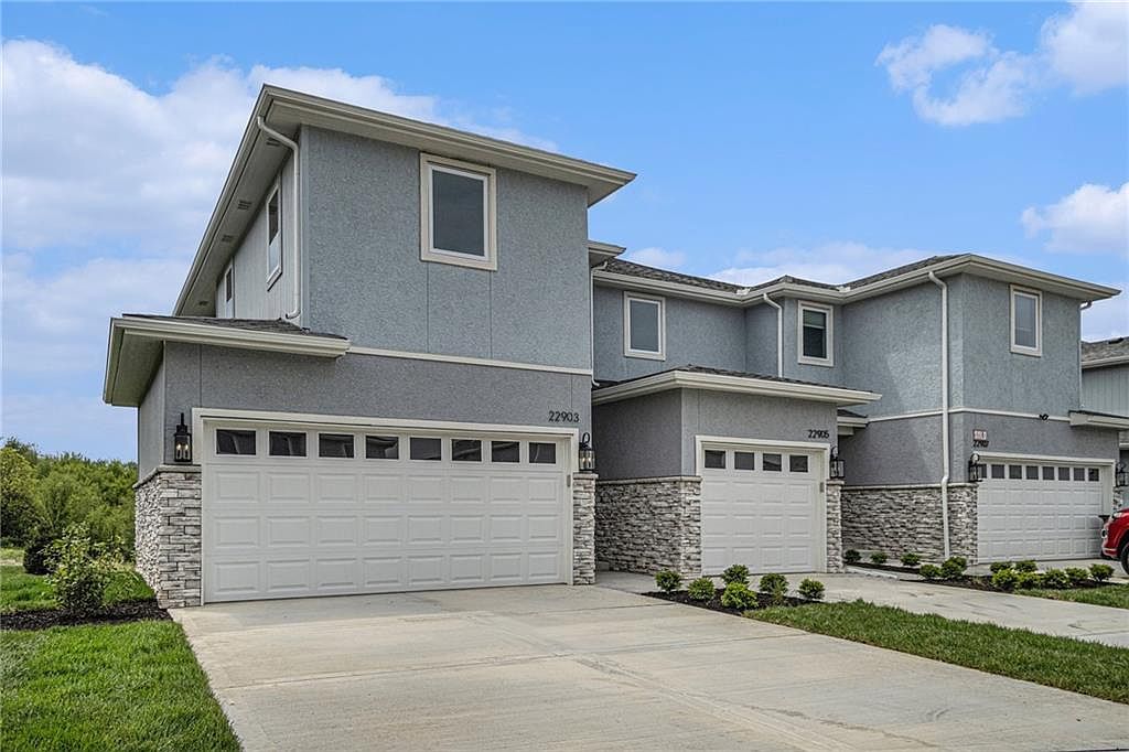 22921 W 72nd Ter, Lenexa, KS 66227 | Zillow