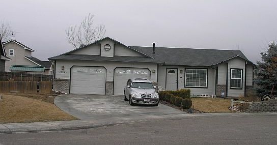 1st image of 16262 Baywood Ct