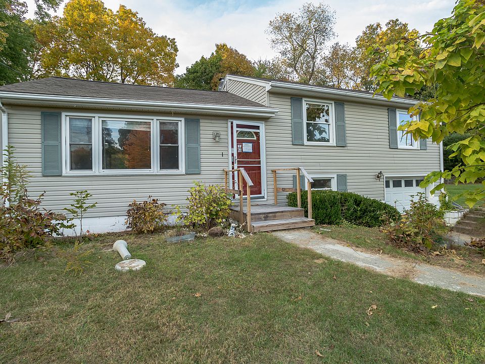 1st image of 16 Morgan Cir
