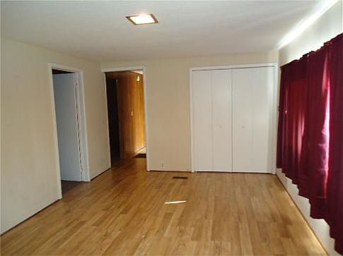 3rd image of 1511 Harmon Dr