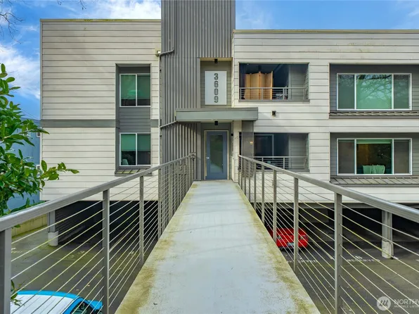3609 14th Avenue W #204, Seattle, WA 98119